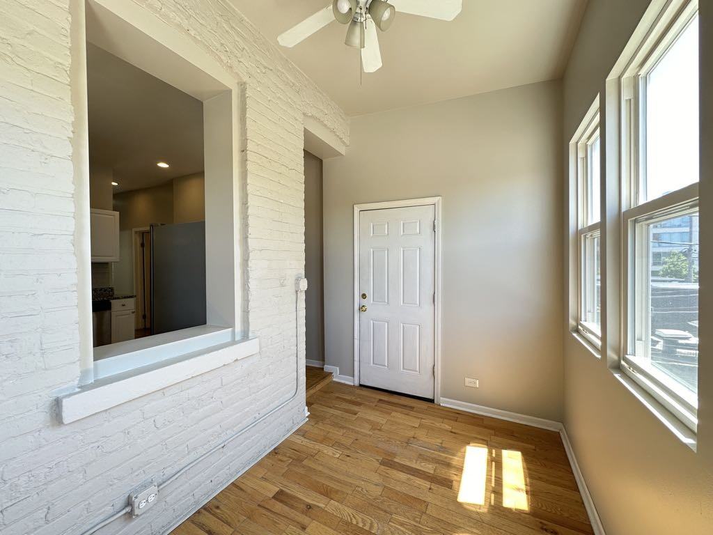 2049 W Fullerton Ave #2 - Photo 6 of 21