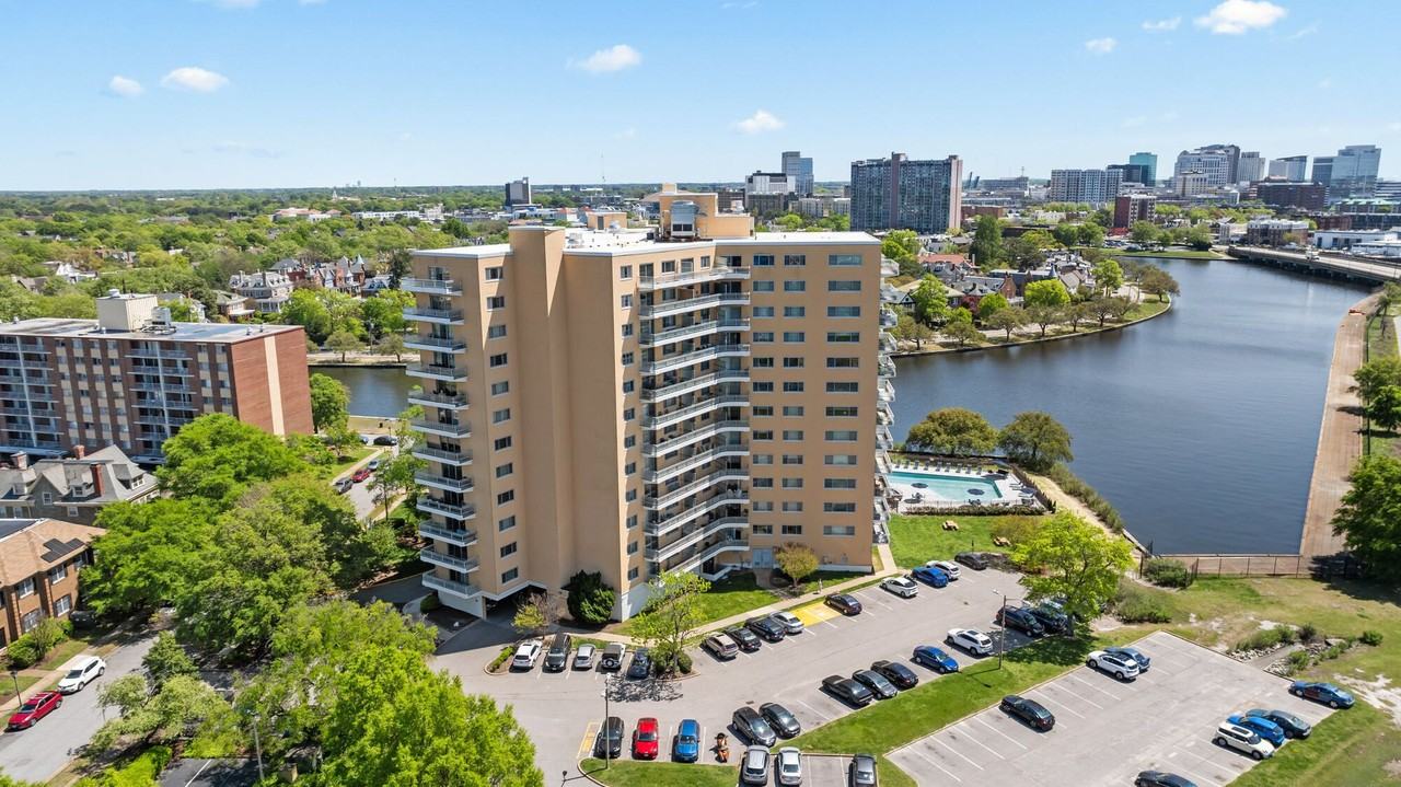 Pembroke Towers - Photo 4 of 50