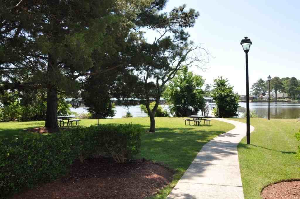 Shorewood Cove - Photo 3 of 4