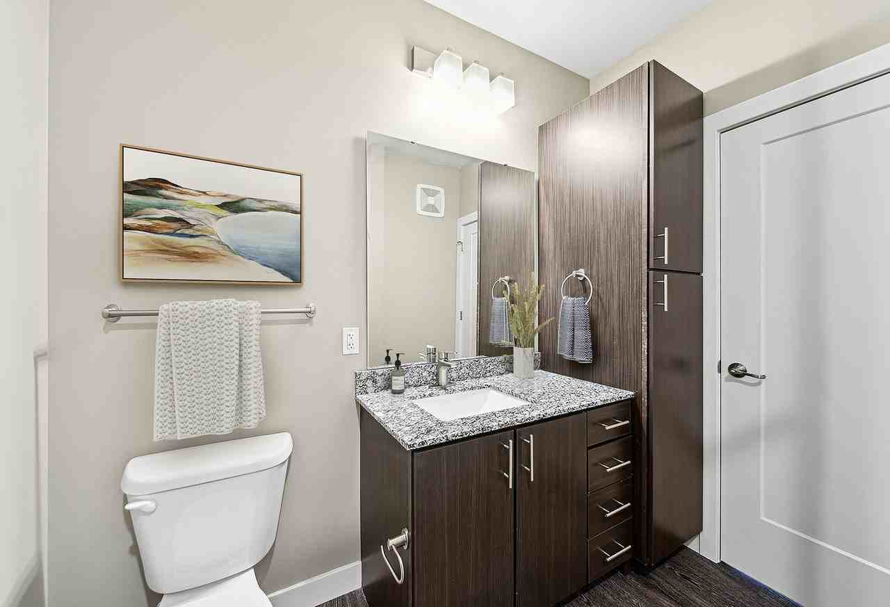 Chroma - Photo 7 of 50