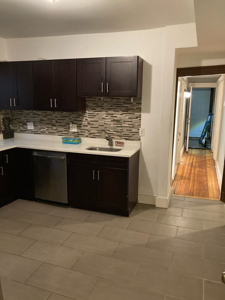 98 Topliff Street #2 - Photo 5 of 9