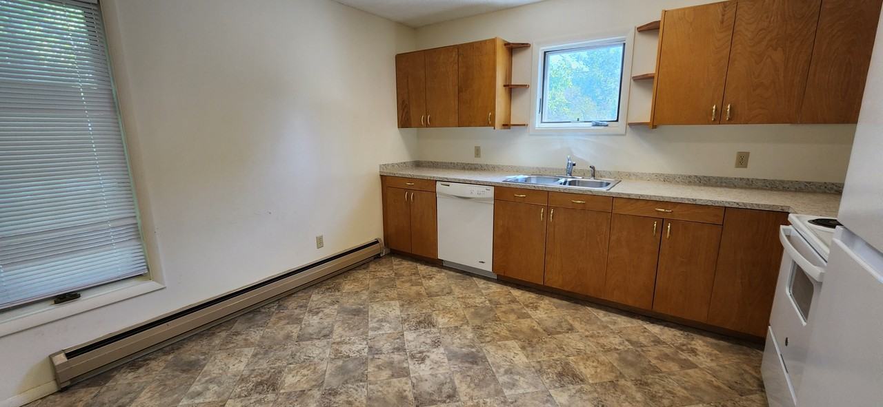 901 East 6th Avenue - Photo 5 of 17