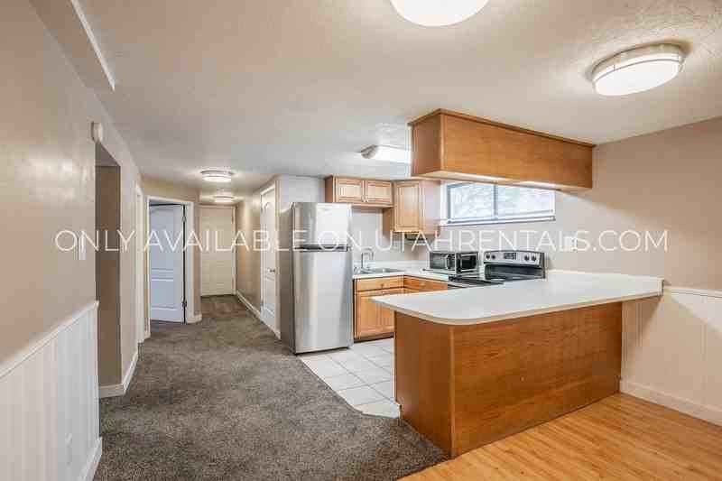 6773 Sw #B - Photo 2 of 20