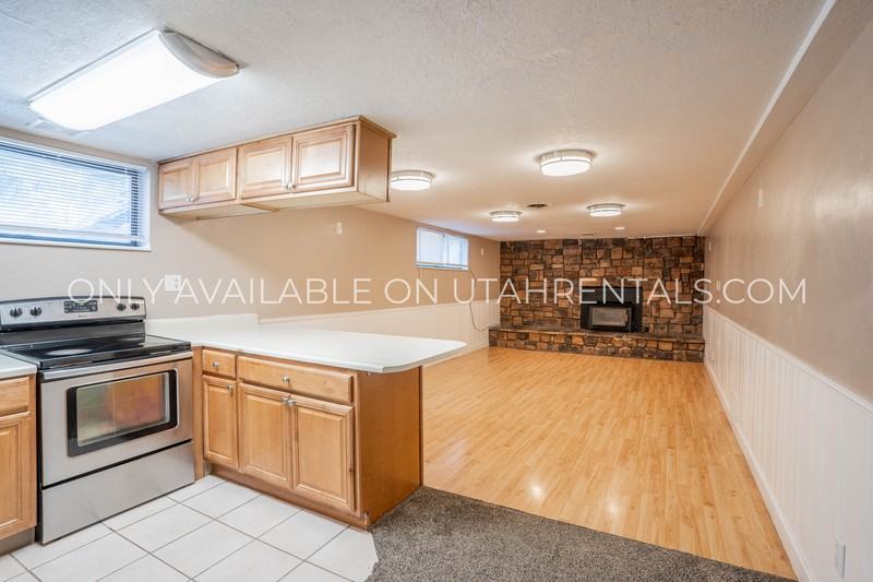 6773 Sw #B - Photo 4 of 20