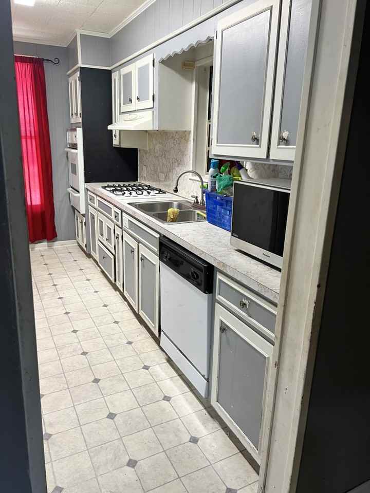 2124 Hazel Street - Photo 3 of 15