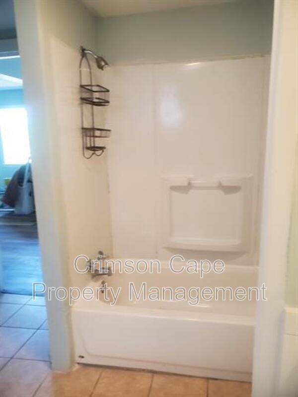 108 Grove St #1stFL - Photo 5 of 14