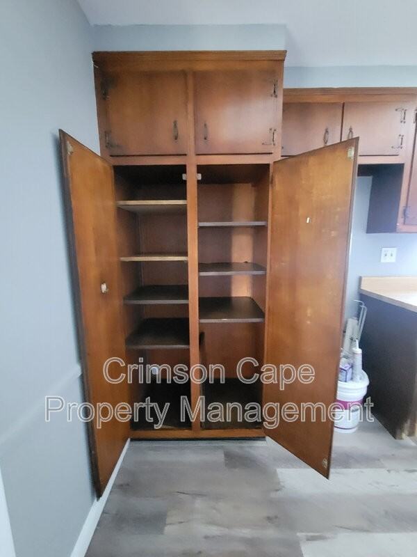 1137 Grove St #2 - Photo 3 of 16