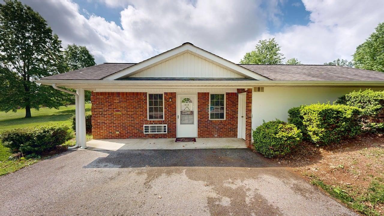 Hidden Acres - Photo 6 of 41