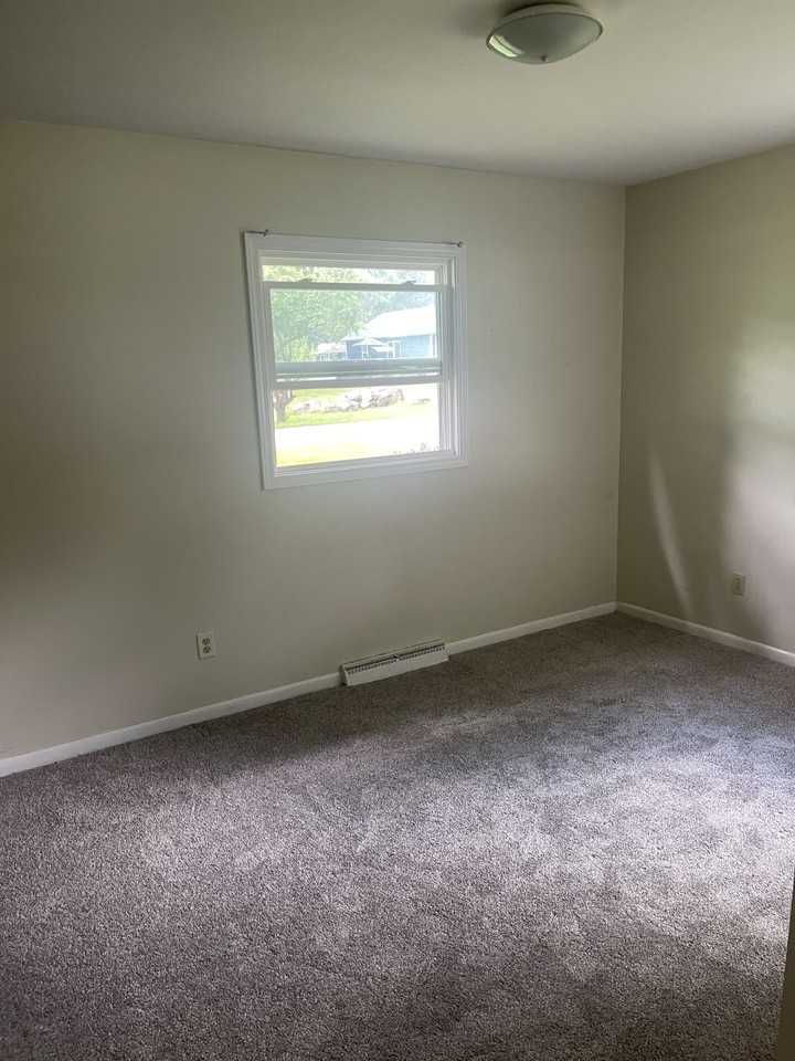 1874 Adelphia Avenue - Photo 5 of 10