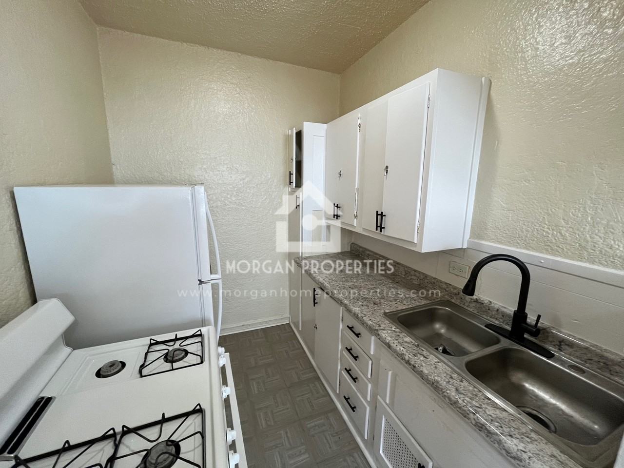 1231-1235 West Walnut Street - Kokomo - Photo 3 of 19