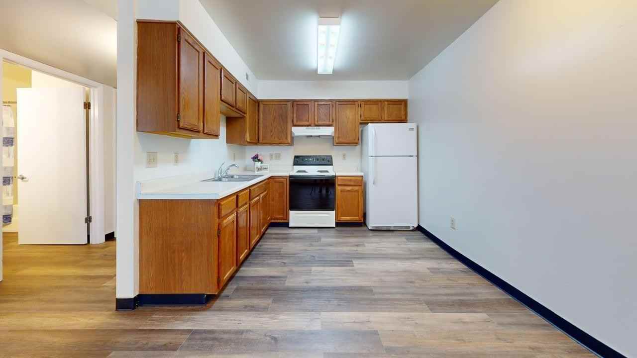 Southfork Retirement Center - Photo 4 of 31