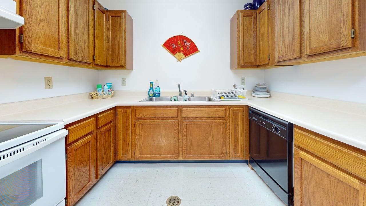 Southfork Retirement Center - Photo 6 of 31