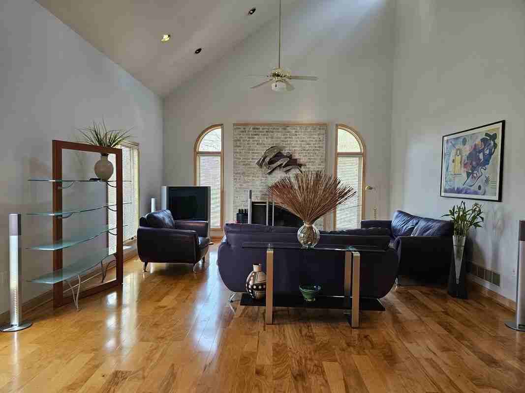 5 Autumn Hill Ct - Photo 2 of 45