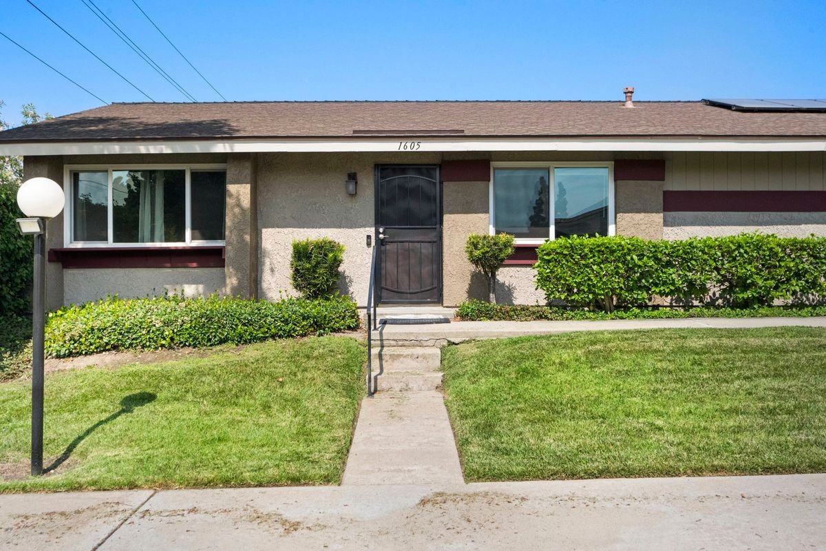 1605 Carmel Cir E - Photo 2 of 48