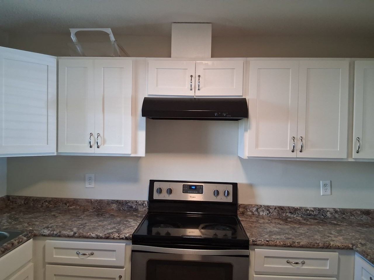 358 Brookfield Rd - Photo 2 of 30