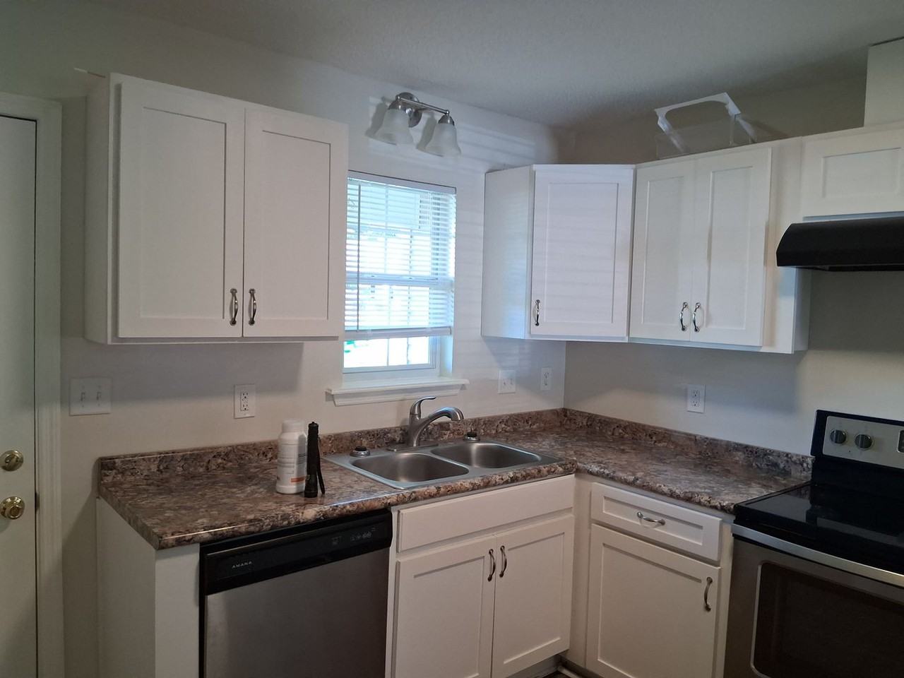 358 Brookfield Rd - Photo 3 of 30
