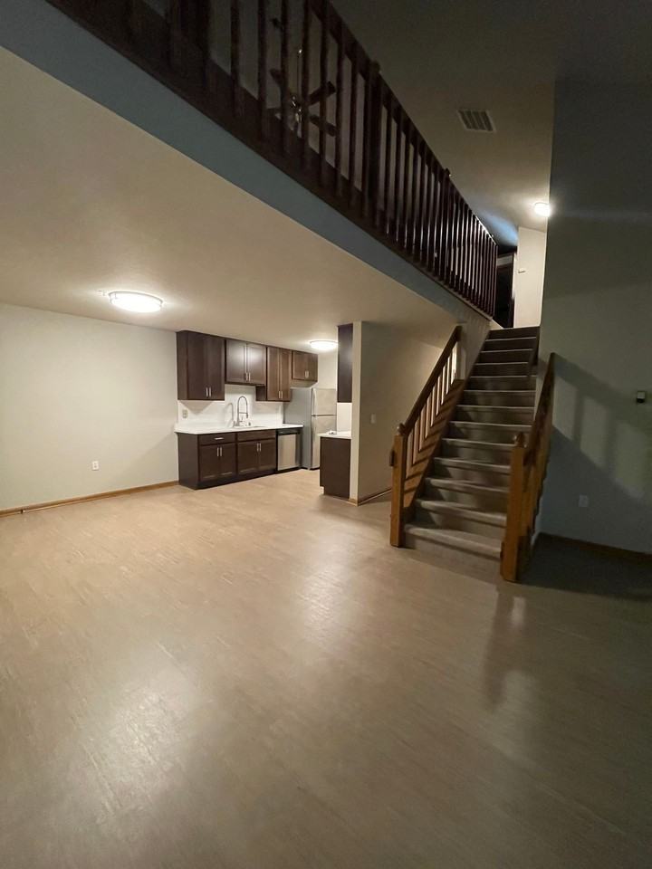 6801-6865 South 68th Street - Photo 3 of 45