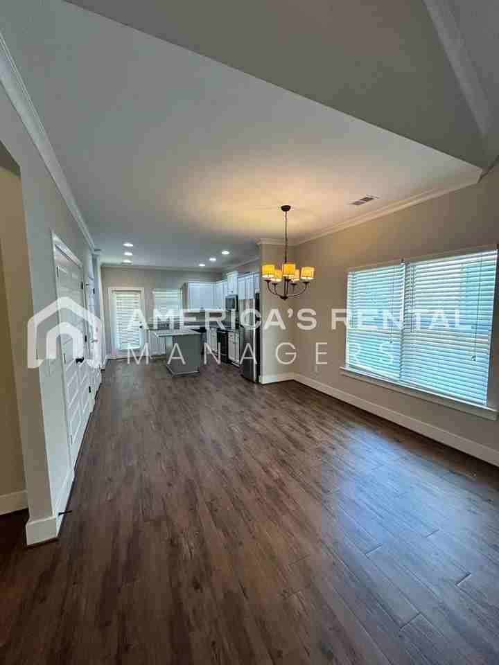 5540 Park Side Rd - Photo 6 of 36