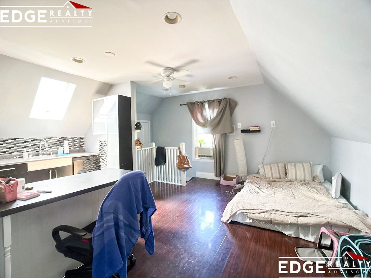 85 Antwerp St - Photo 4 of 11