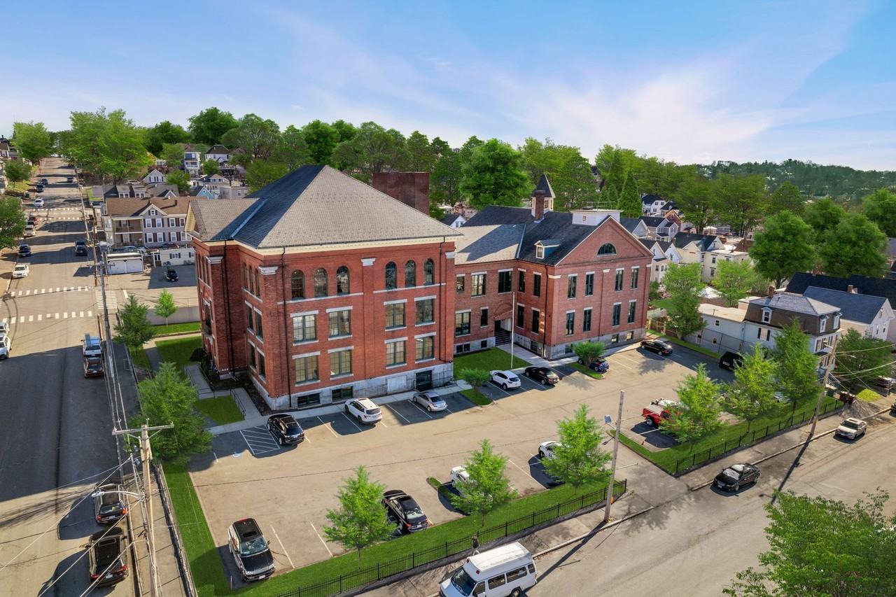 The Varnum - Photo 2 of 10