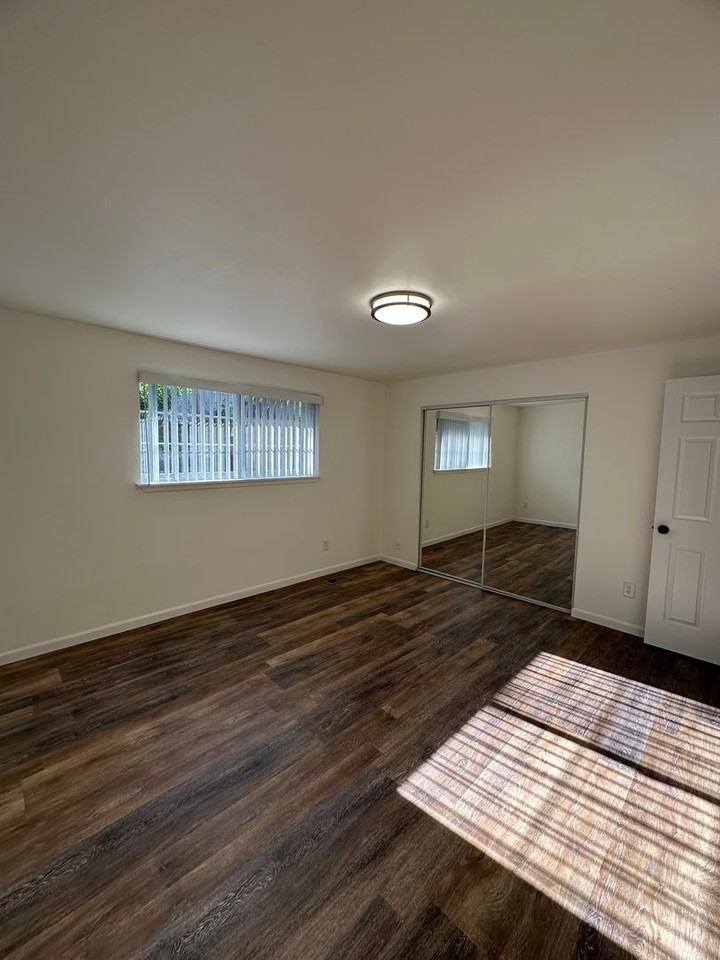 9021 128th Street East - Photo 7 of 13