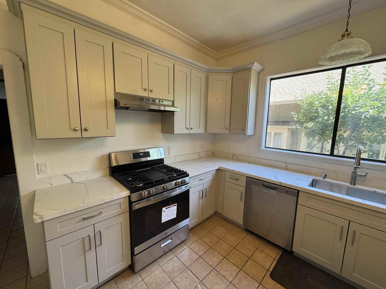 205 South 12th Street #5 - Photo 2 of 9