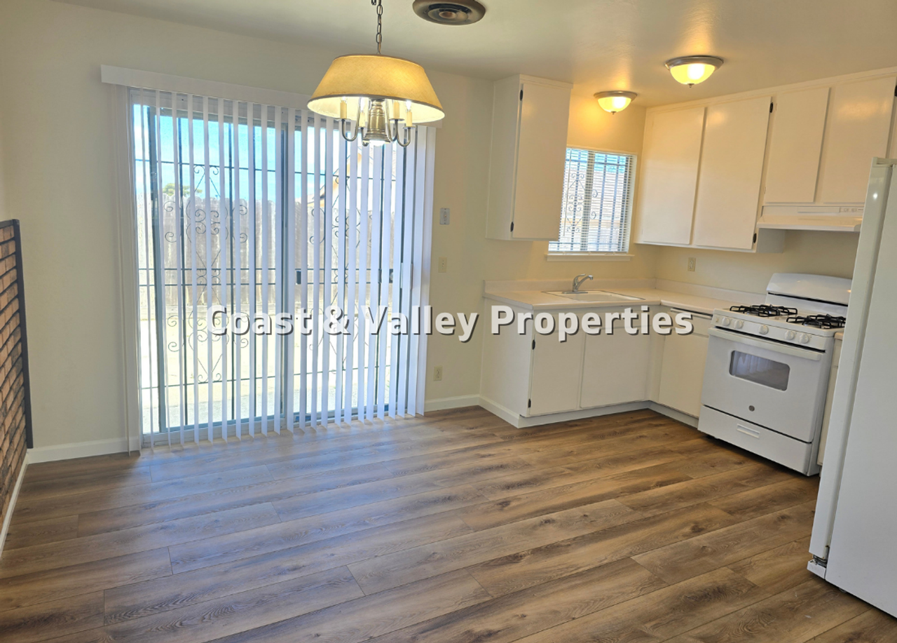 1741 Flores St - Photo 3 of 10