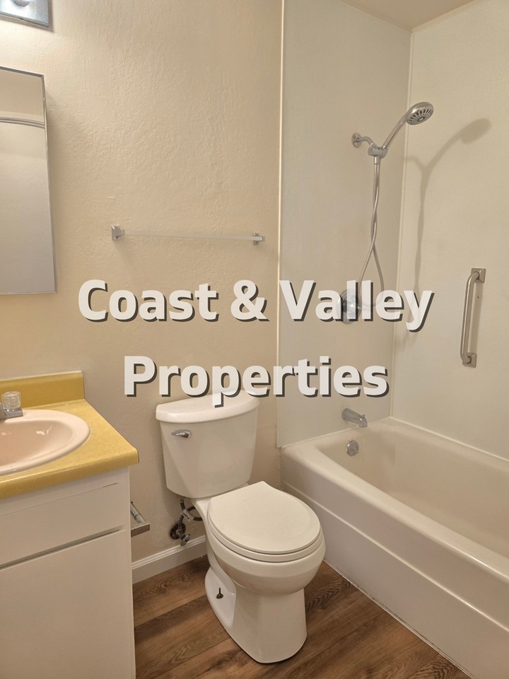 1741 Flores St - Photo 7 of 10