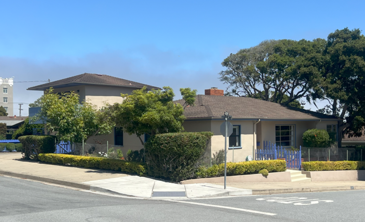 728 14th St - Photo 2 of 49