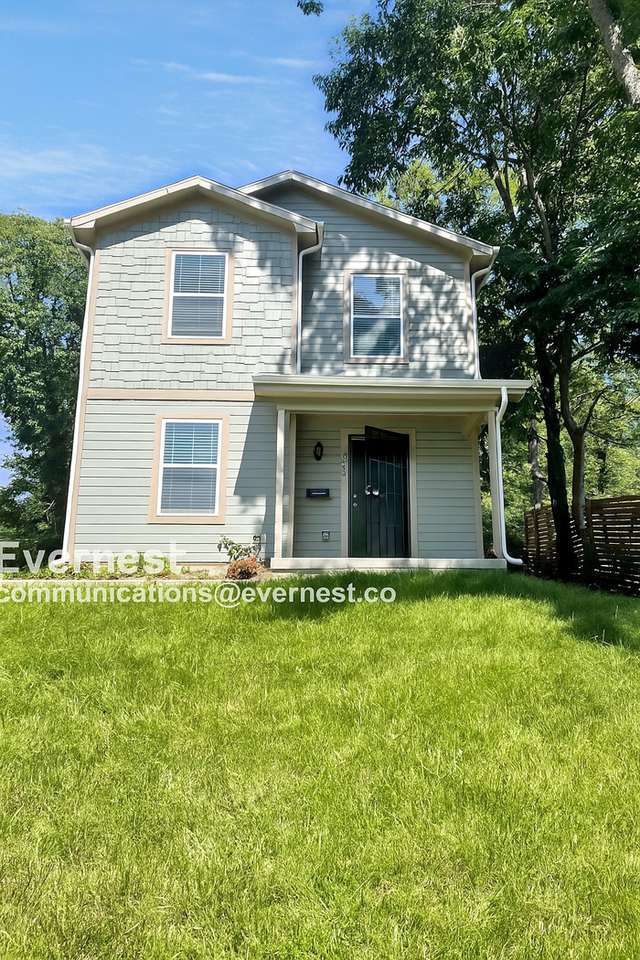 4243 Park Ave - Photo 2 of 19