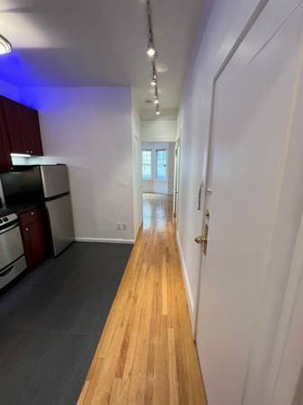 646 O'Farrell St - Photo 4 of 9