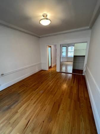 646 O'Farrell St - Photo 7 of 9