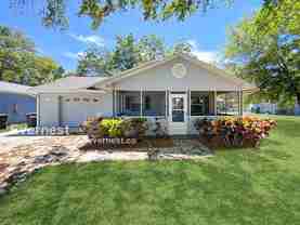 707 Carlton St - Photo 1 of 1