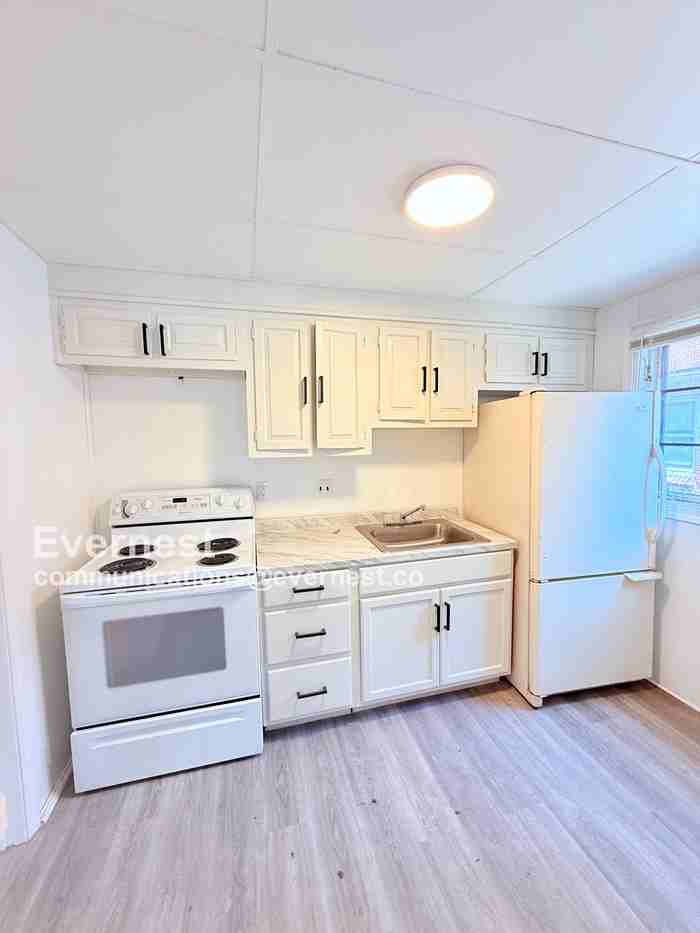 20527 Rosemont Ave - Photo 2 of 23