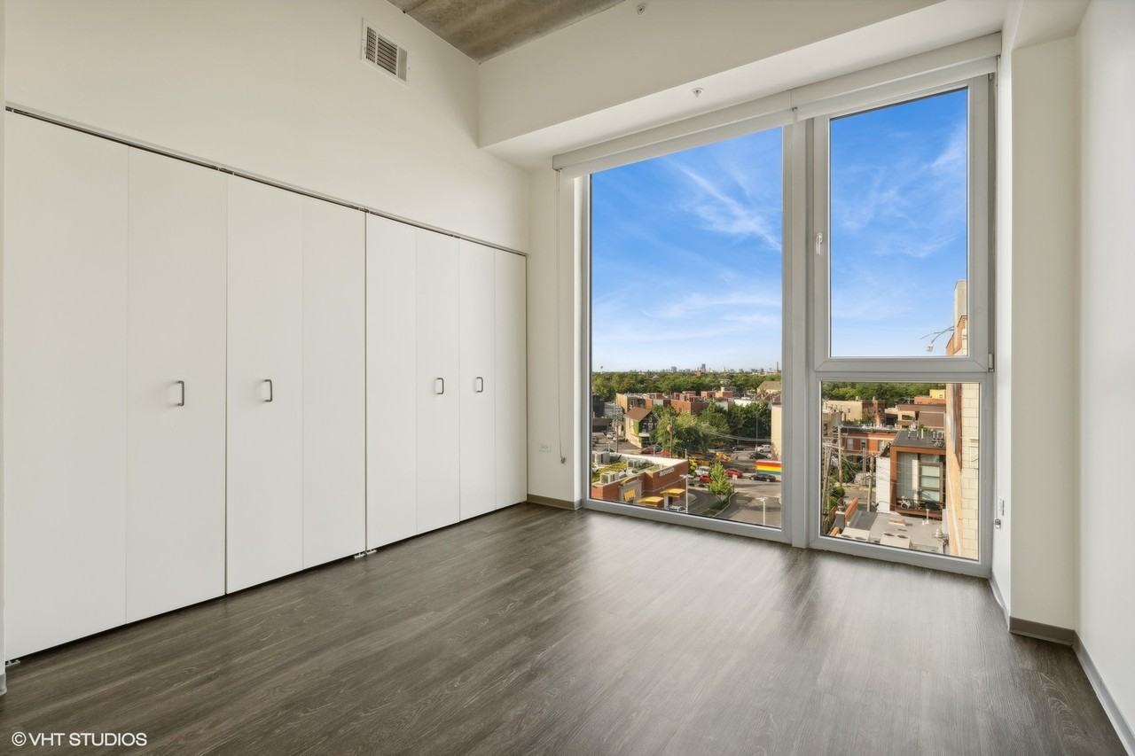 1904 N Milwaukee Ave #606 - Photo 5 of 12
