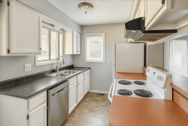 1823 Hoyt Ave #1823 - Photo 2 of 11