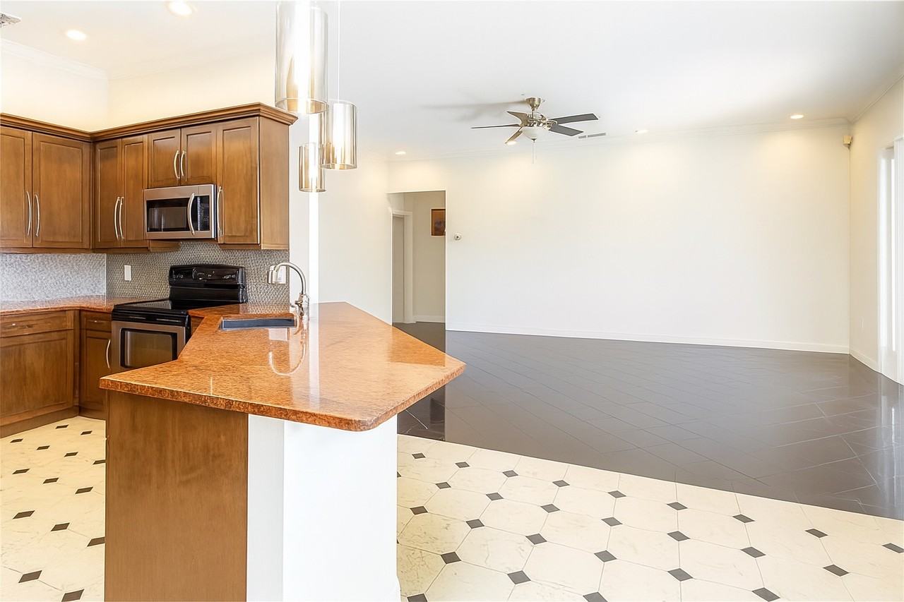 2734 Eagle Lake Dr #NA - Photo 6 of 15