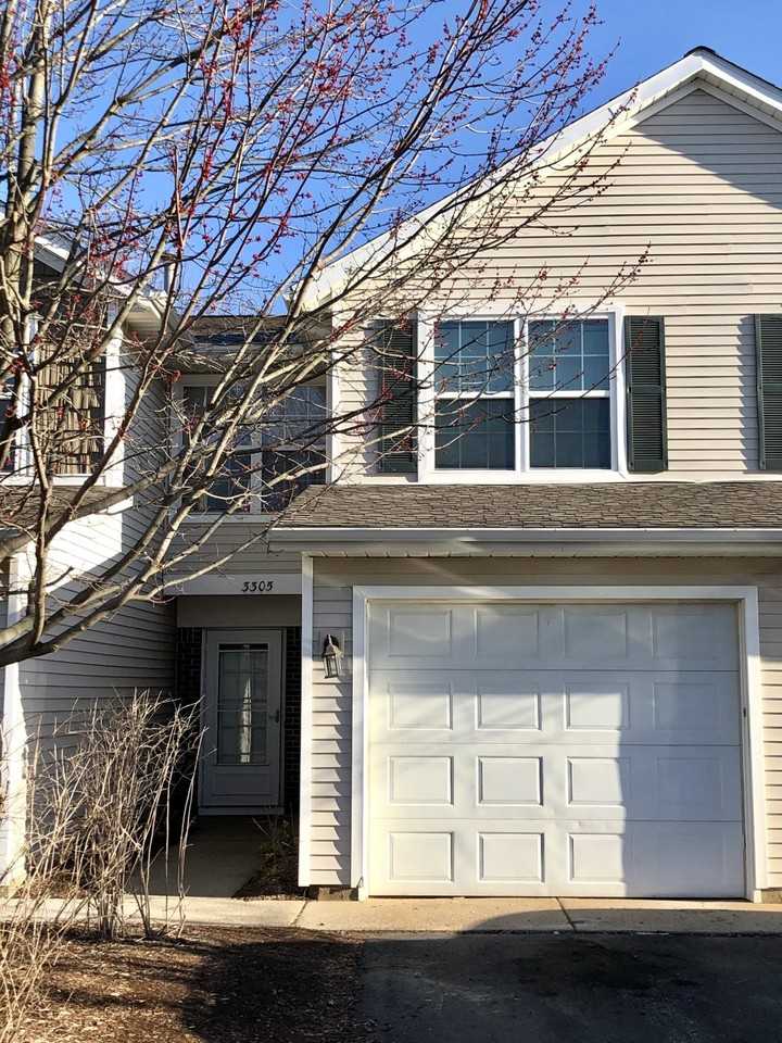 3305 Park Ridge Ln Ne #10 - Photo 2 of 27