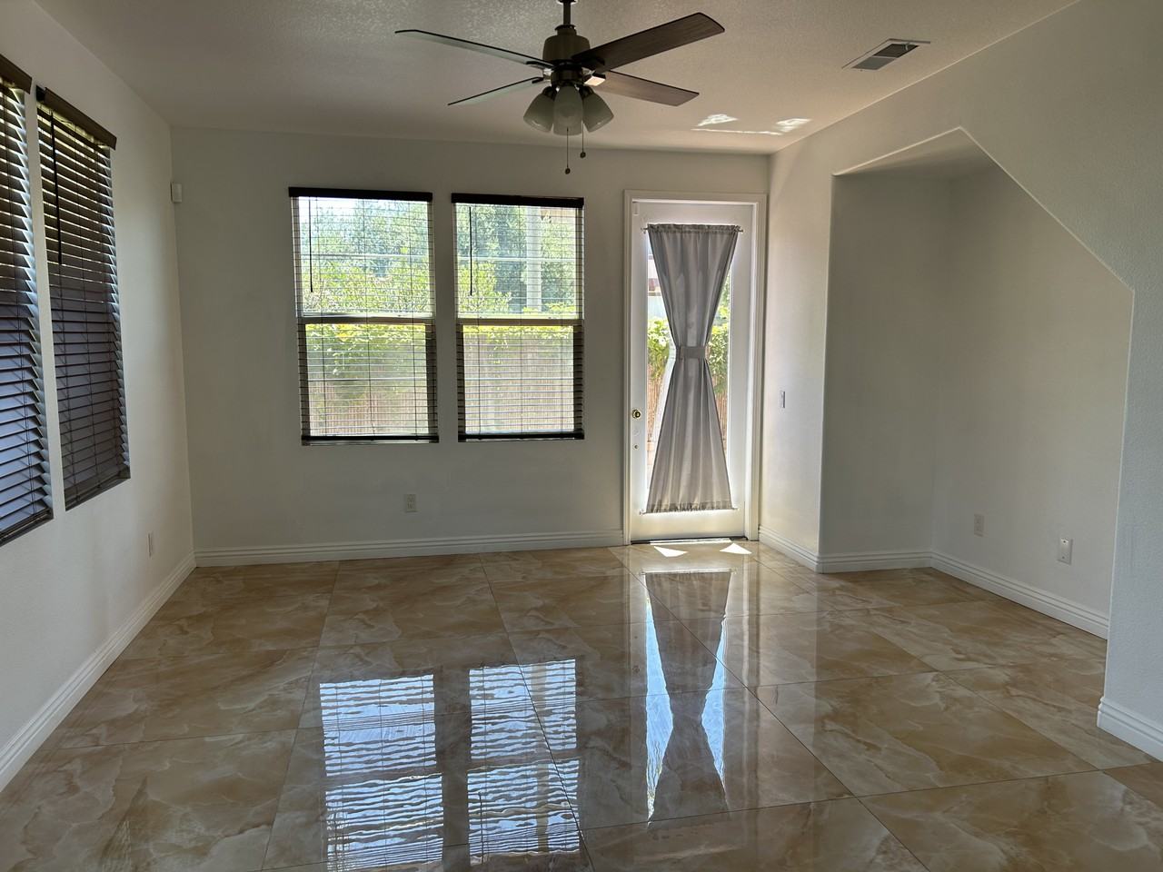 31750 Paseo De Castaic #NA - Photo 2 of 14