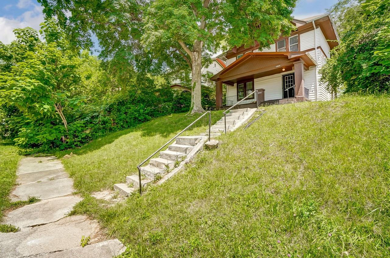 1200 Windsor Ave - Photo 3 of 37