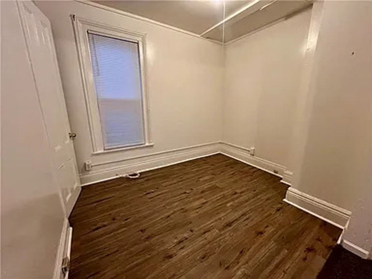 121 Columbia Ave - Photo 5 of 8