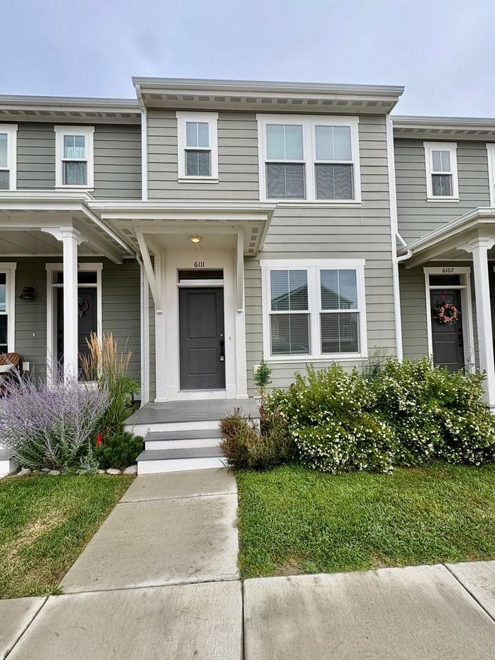 6111 Mollie Rose Ln - Photo 2 of 24