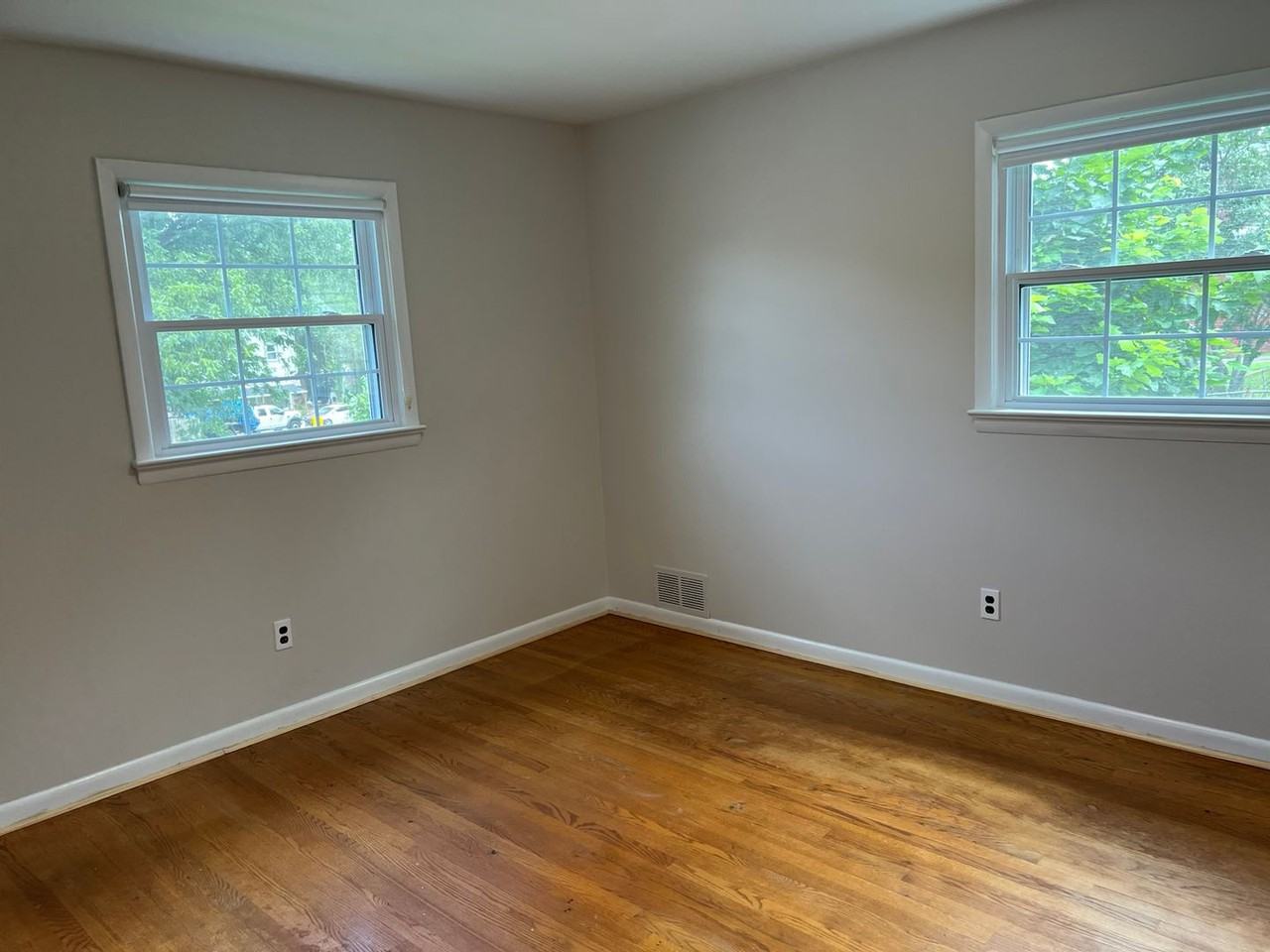 6223 60th Pl - Photo 7 of 19