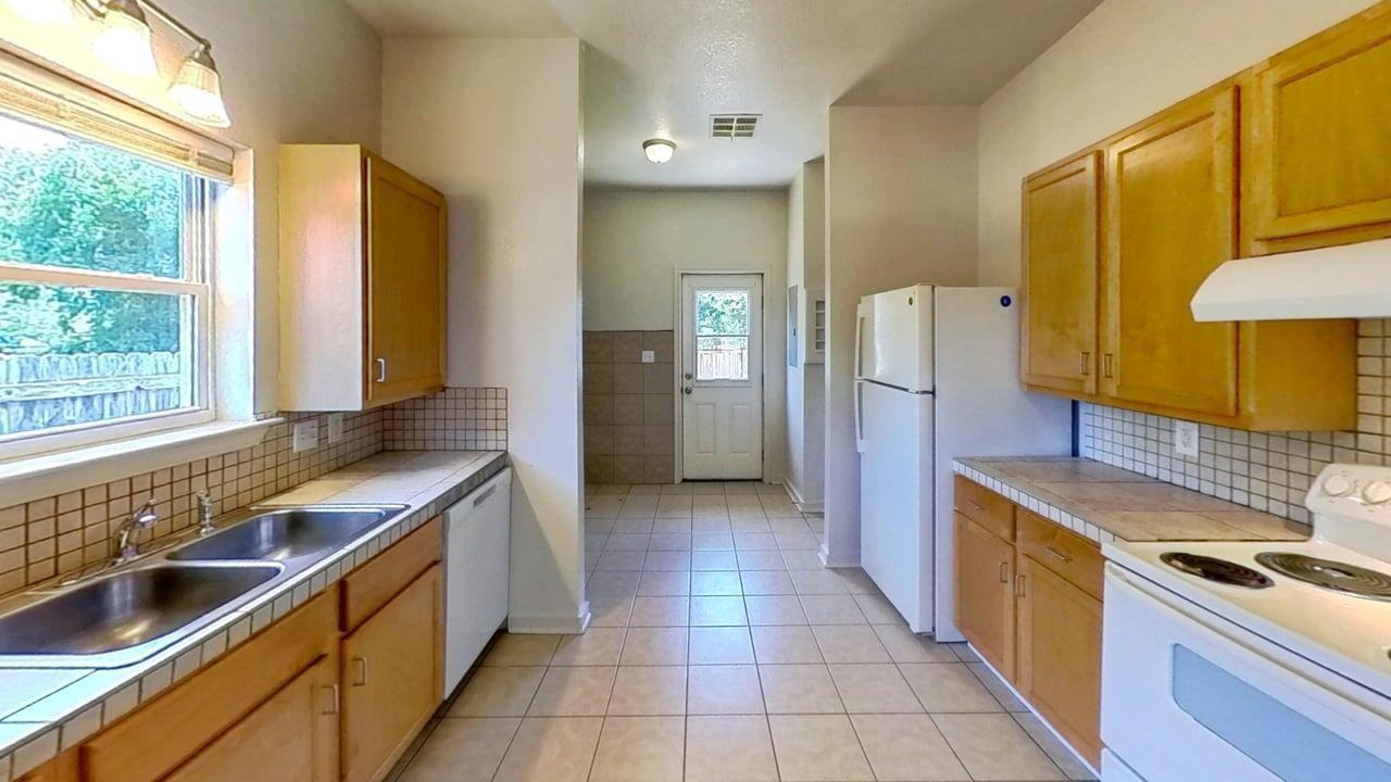 615 W Martin Luther King Dr #NA - Photo 3 of 18