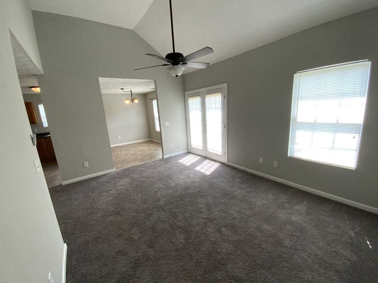 2414 Tour Dr - Photo 6 of 27