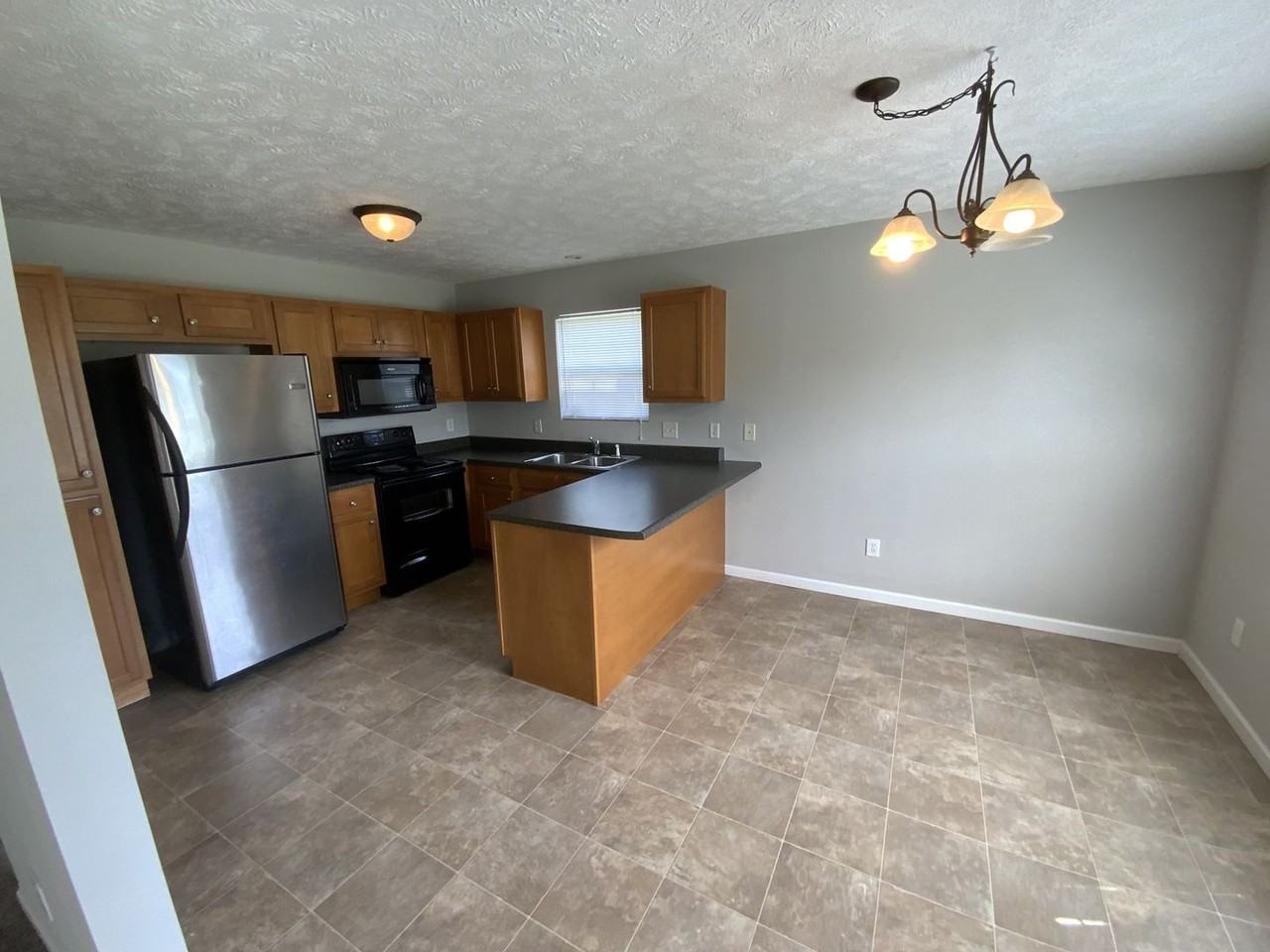 2414 Tour Dr - Photo 7 of 27