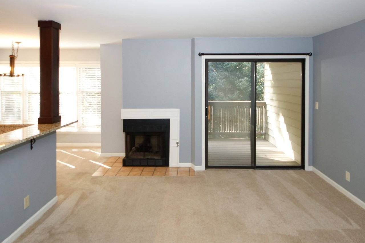 702 Garden Ct - Photo 6 of 50