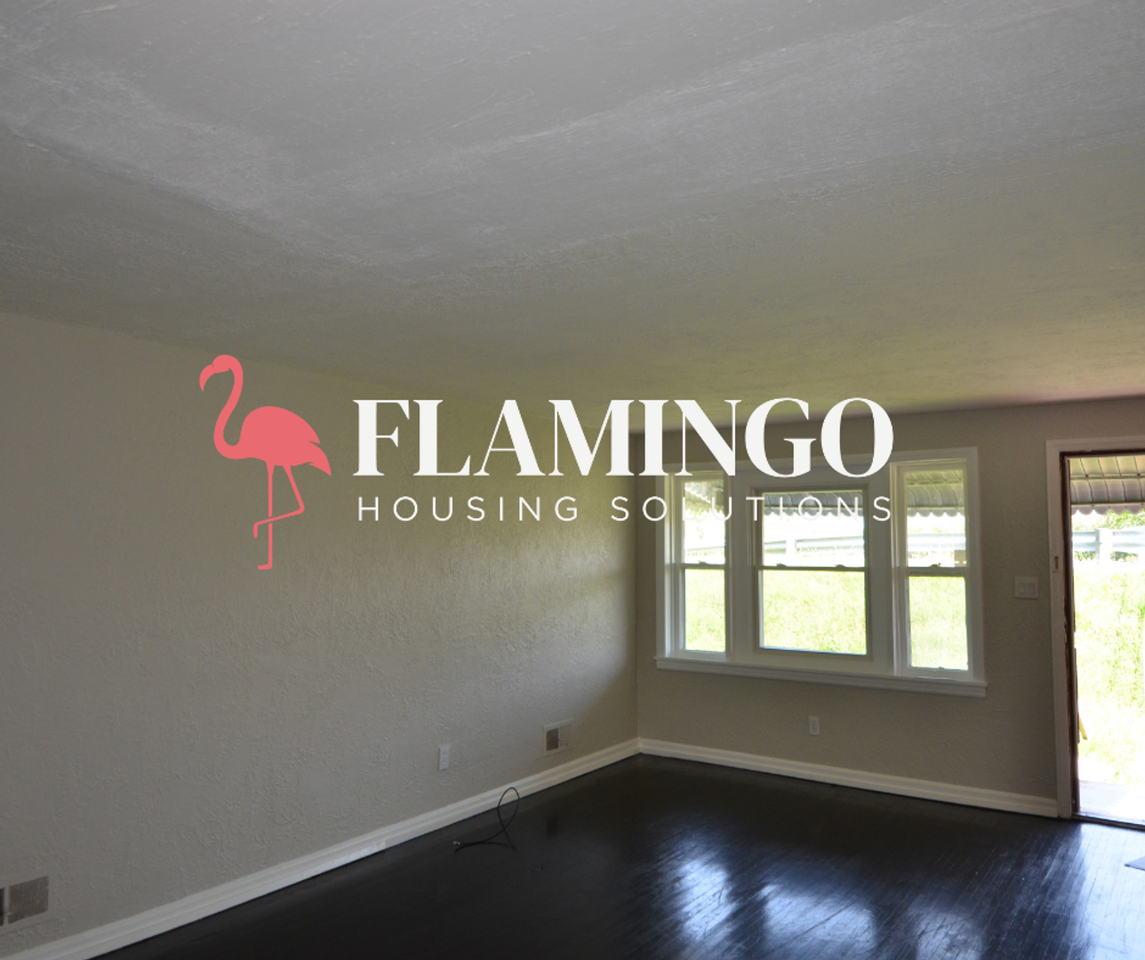 3212 Mccall St - Photo 3 of 14