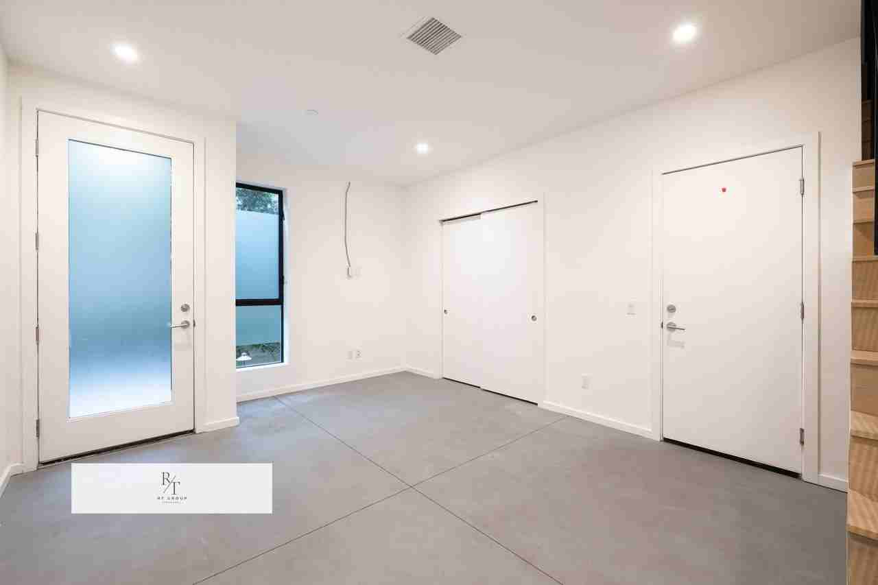 3726 1/2 Vinton Ave - Photo 6 of 26