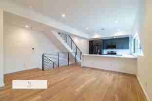3726 1/2 Vinton Ave - Photo 1 of 1